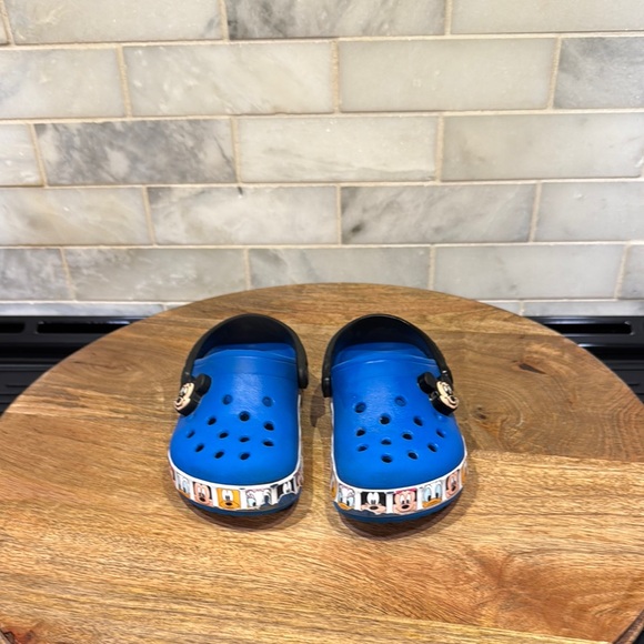 CROCS Fun Labs Mickey Mouse Toddler Kids Blue Cartoon Clogs - Picture 1 of 8